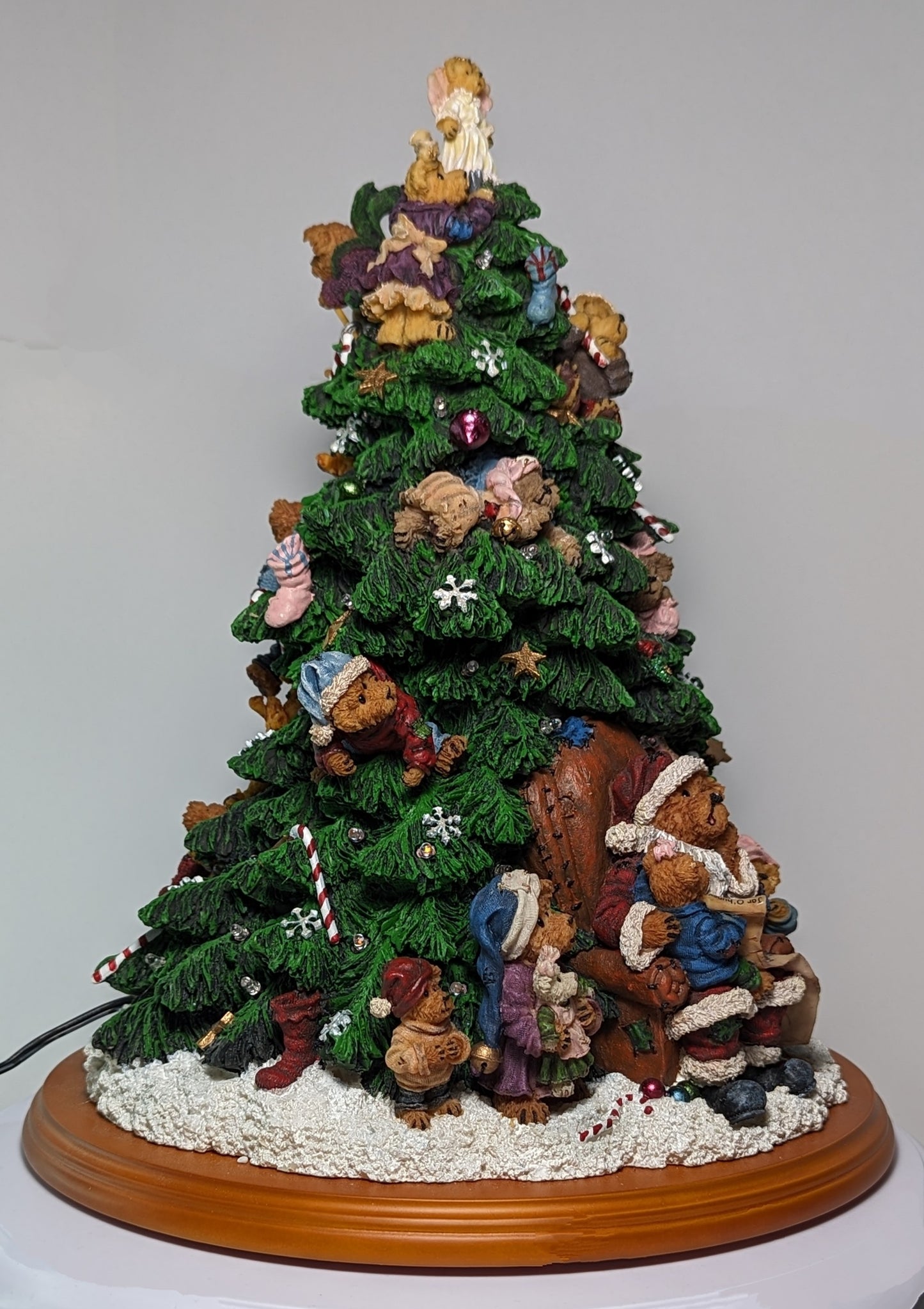 The Boyds Bears Christmas Tree Santa Bear Lighted Tree The Danbury Mint