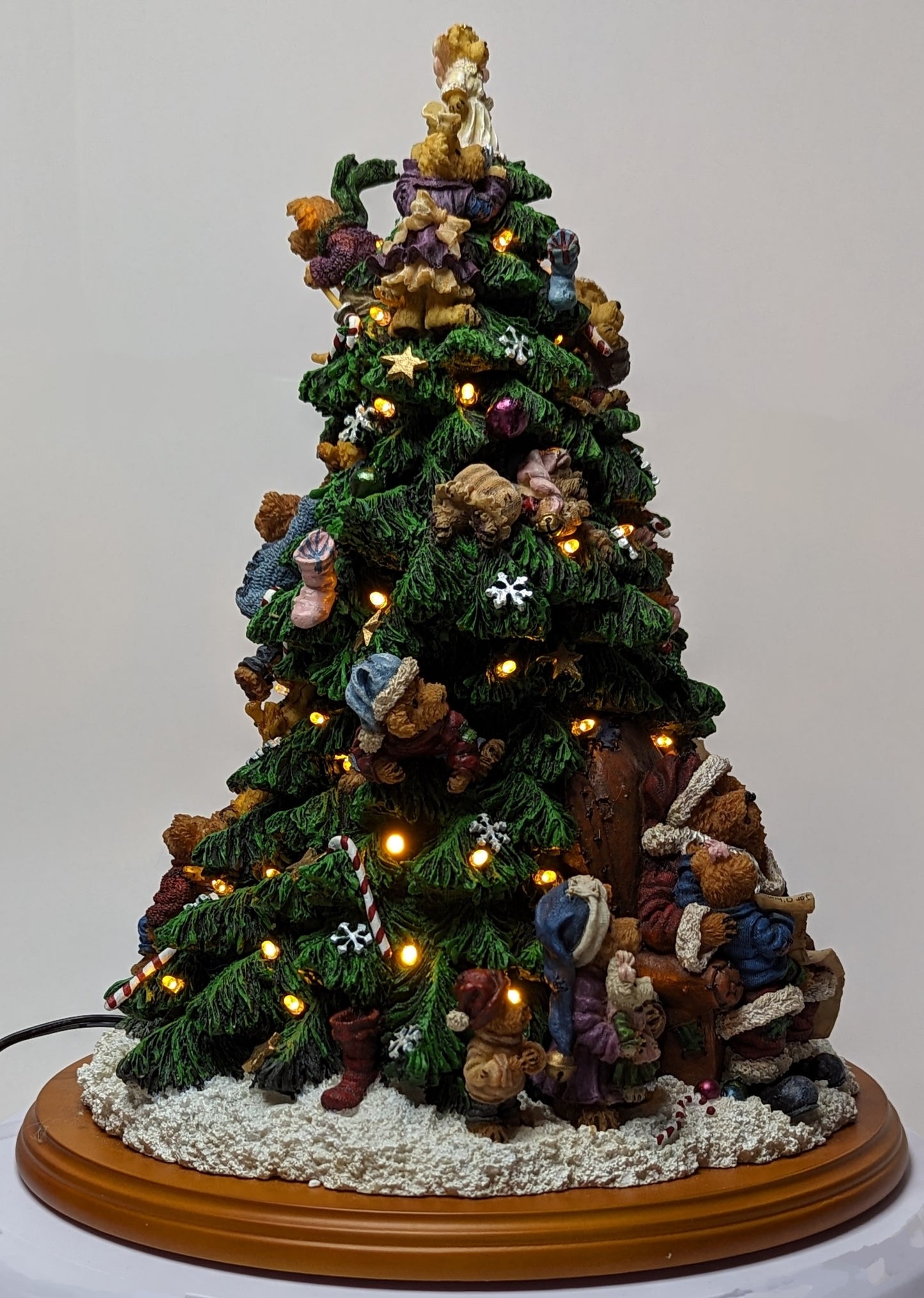 The Boyds Bears Christmas Tree Santa Bear Lighted Tree The Danbury Mint