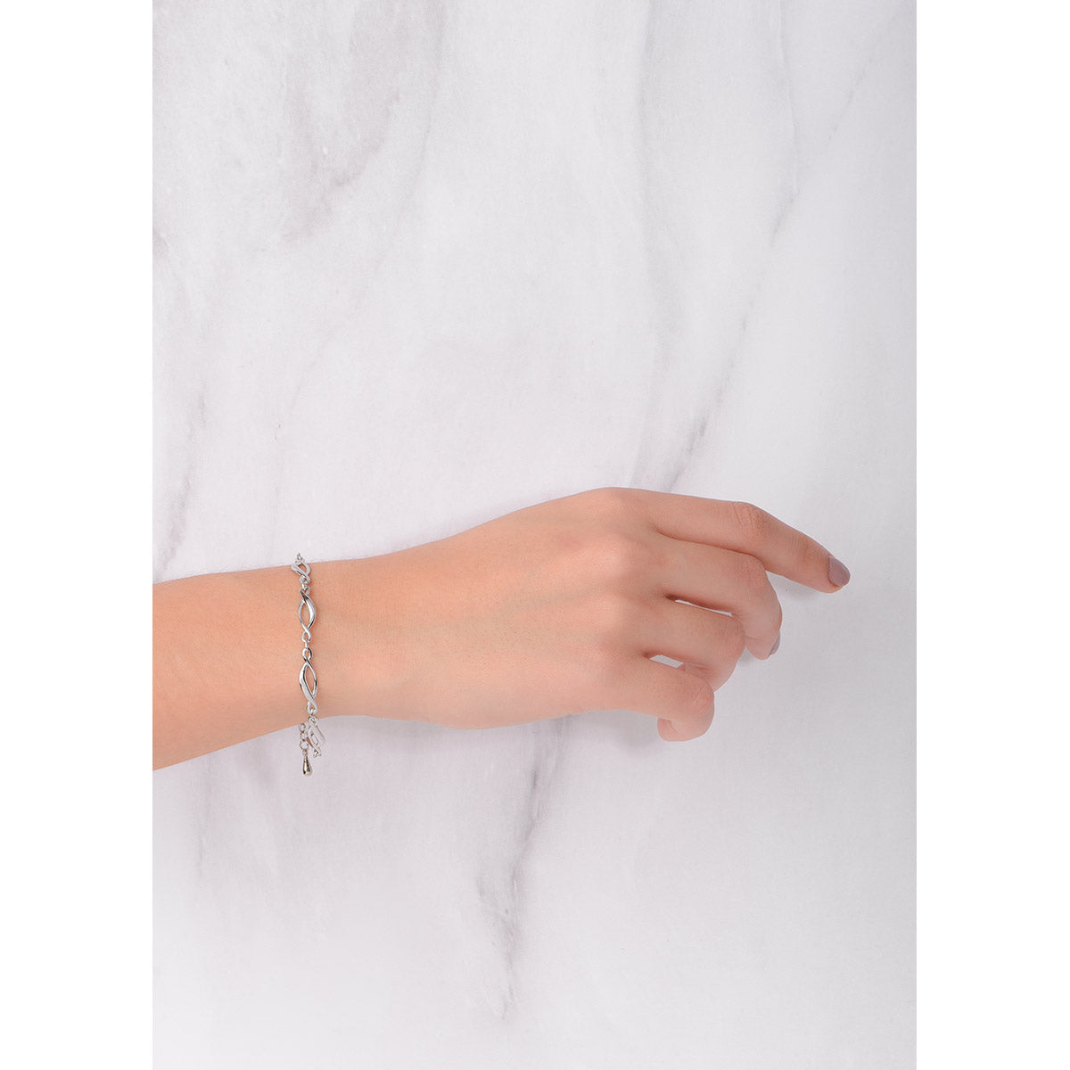 Nice & Bella Platinum Plated Bracelet