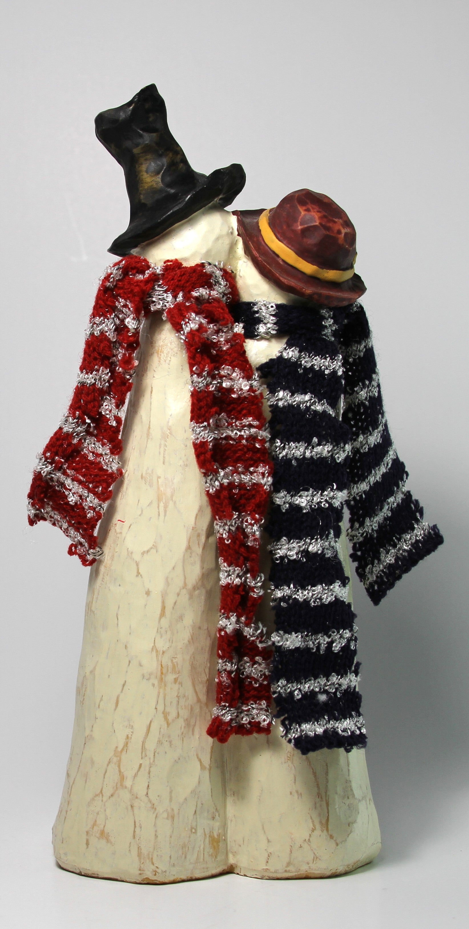 DENNIS EAST INTERNATIONAL RUSTIC SNOWMAN COUPLE