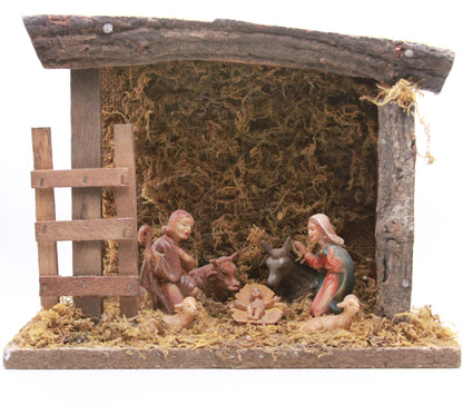 Beautiful Vintage Nativity Set