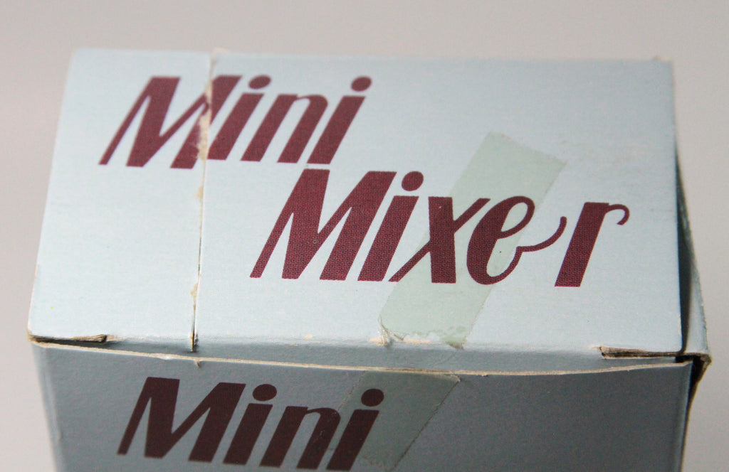 NEW SEALED Battery Operated Mini Mixer Food Blender Handheld Egg Whisk Beater