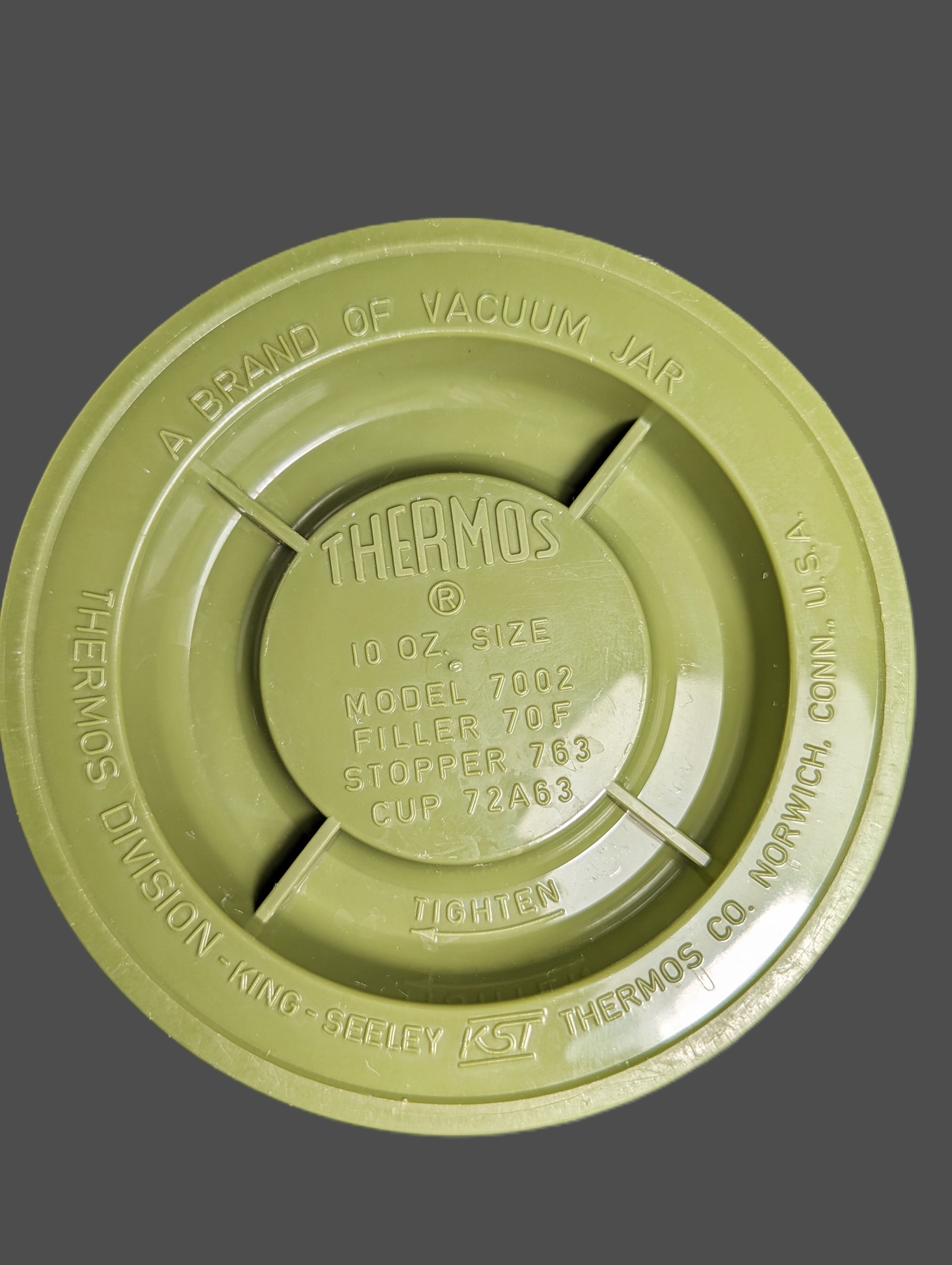 Vintage Thermos Model 7002 Insulated Hot Cold Vacuum Jar 10oz Container Green